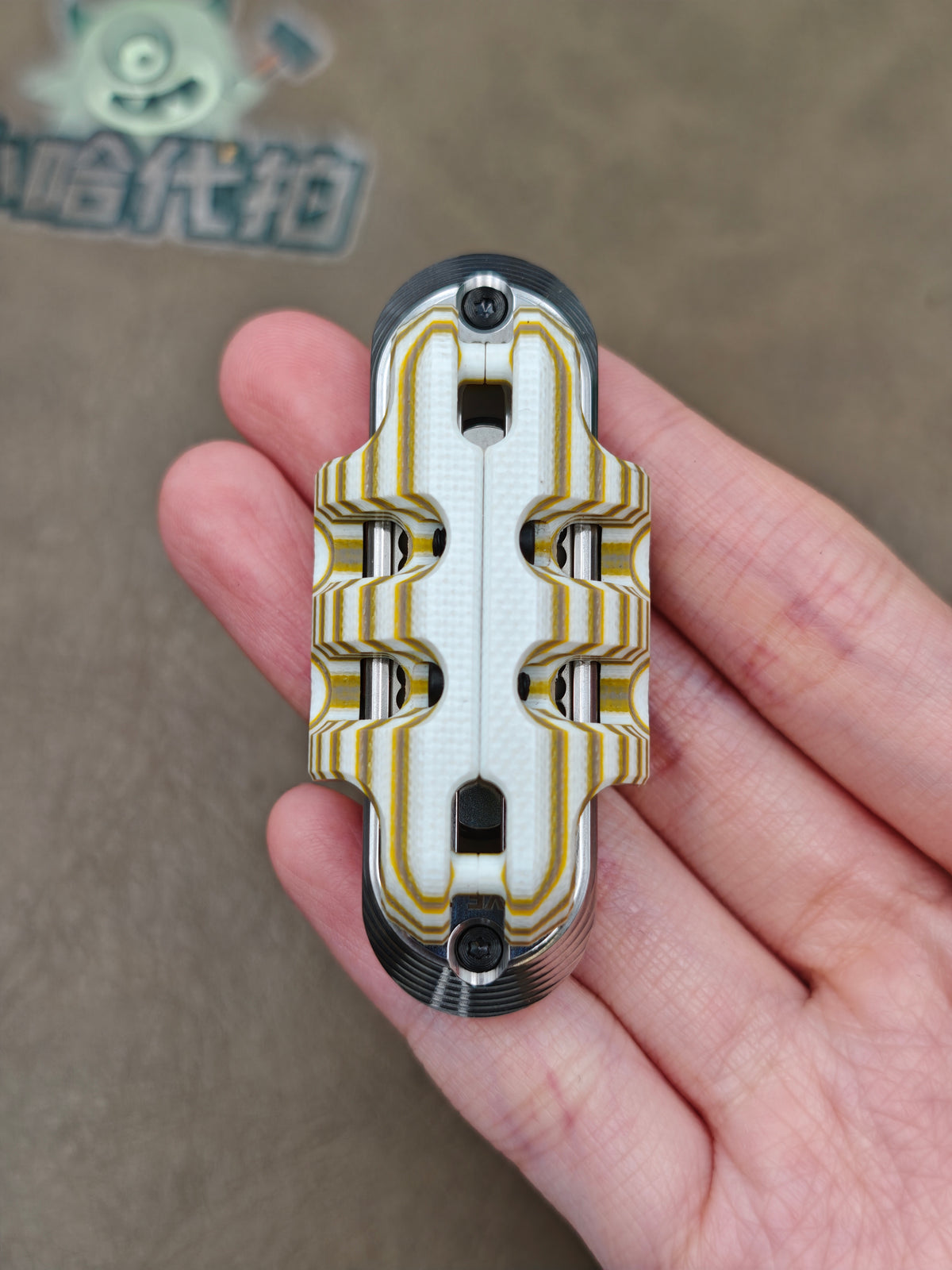 EXOSKELETON G10 Yellow Grey White Bone Core Stainless Steel