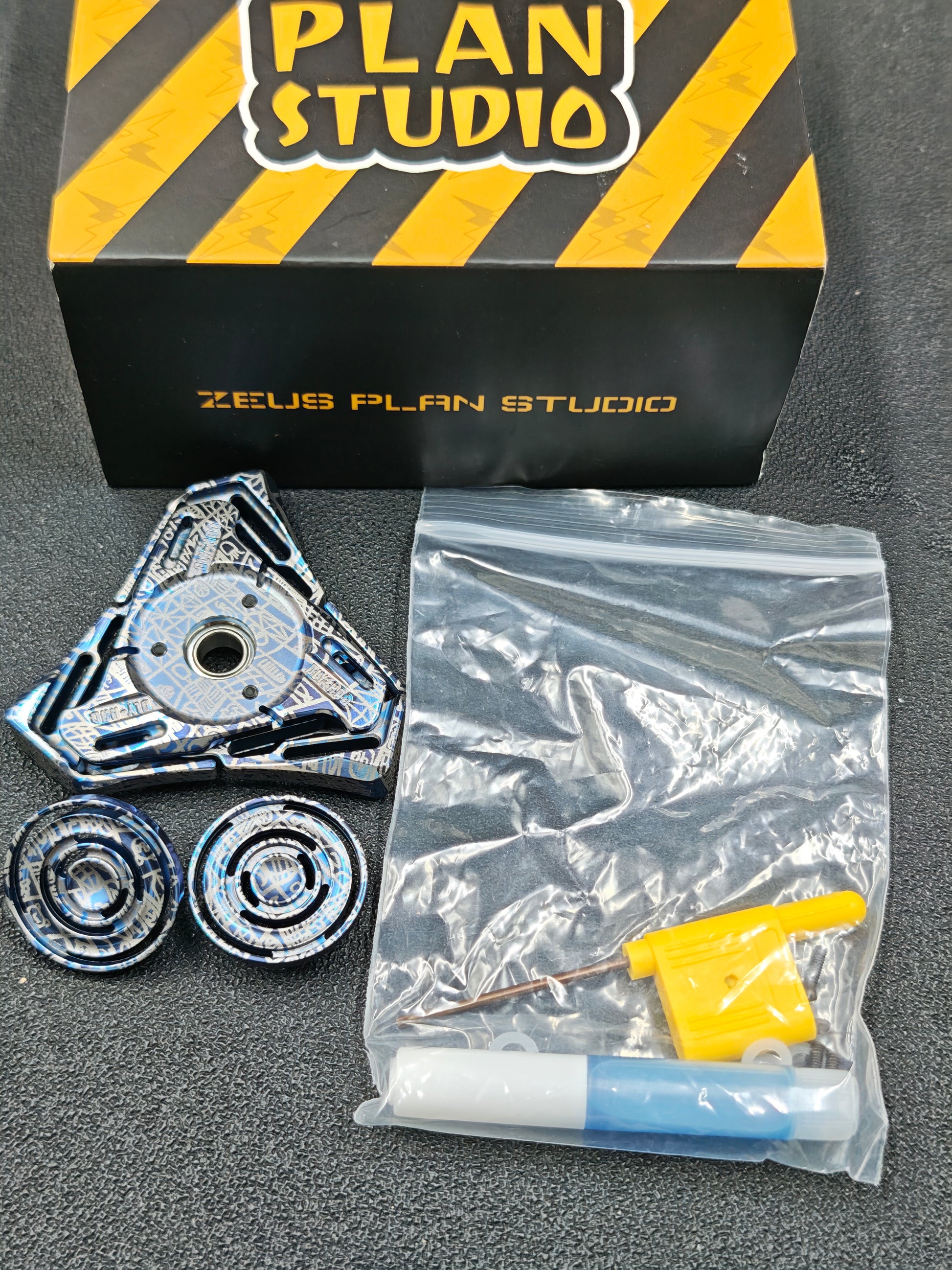 Mokuti Titanium