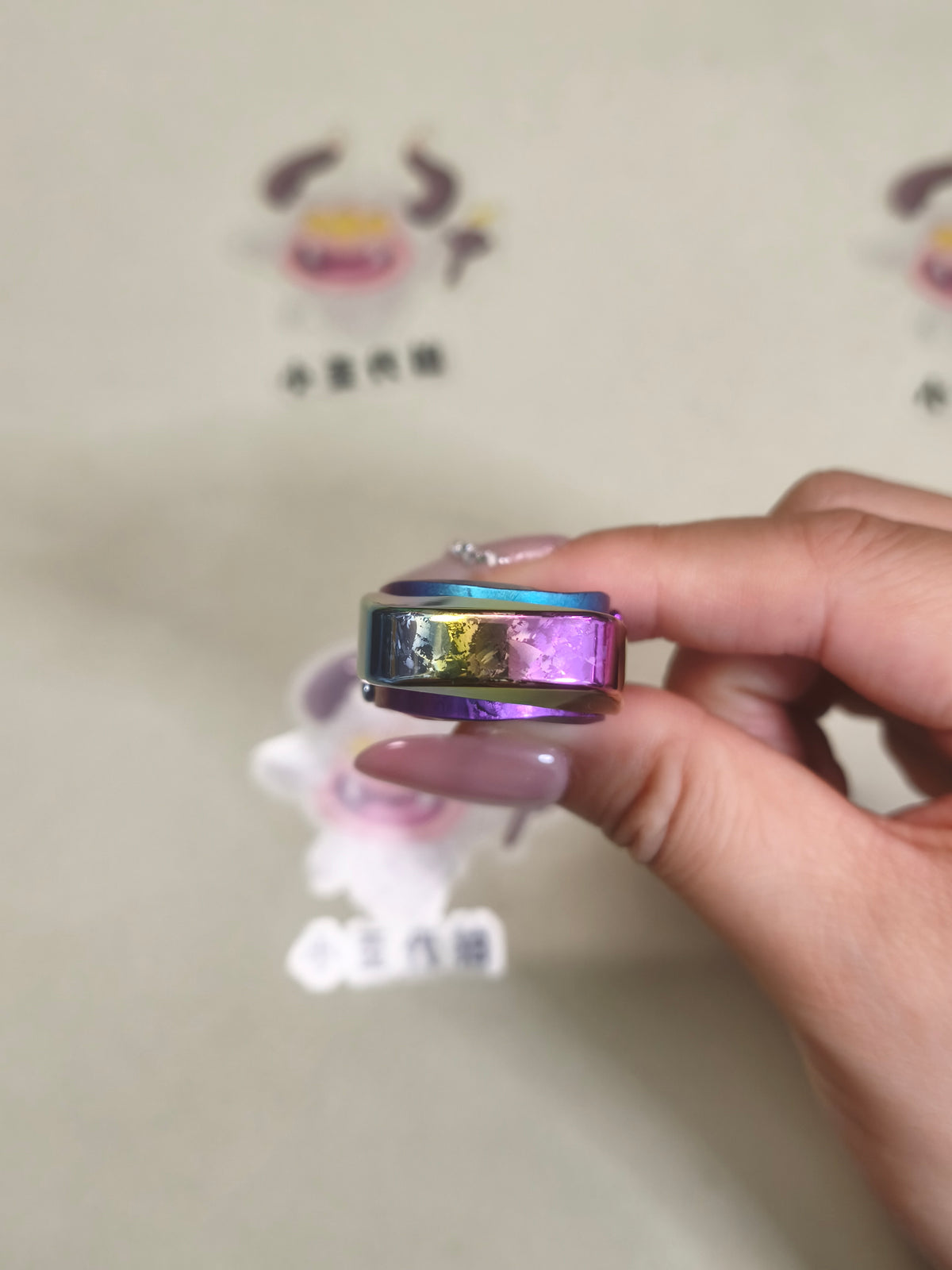 Spinner Crystallized Titanium