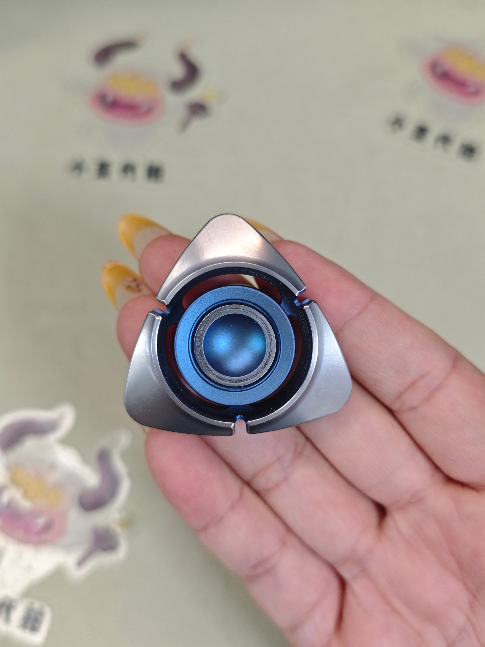 BIT 04 Titanium
