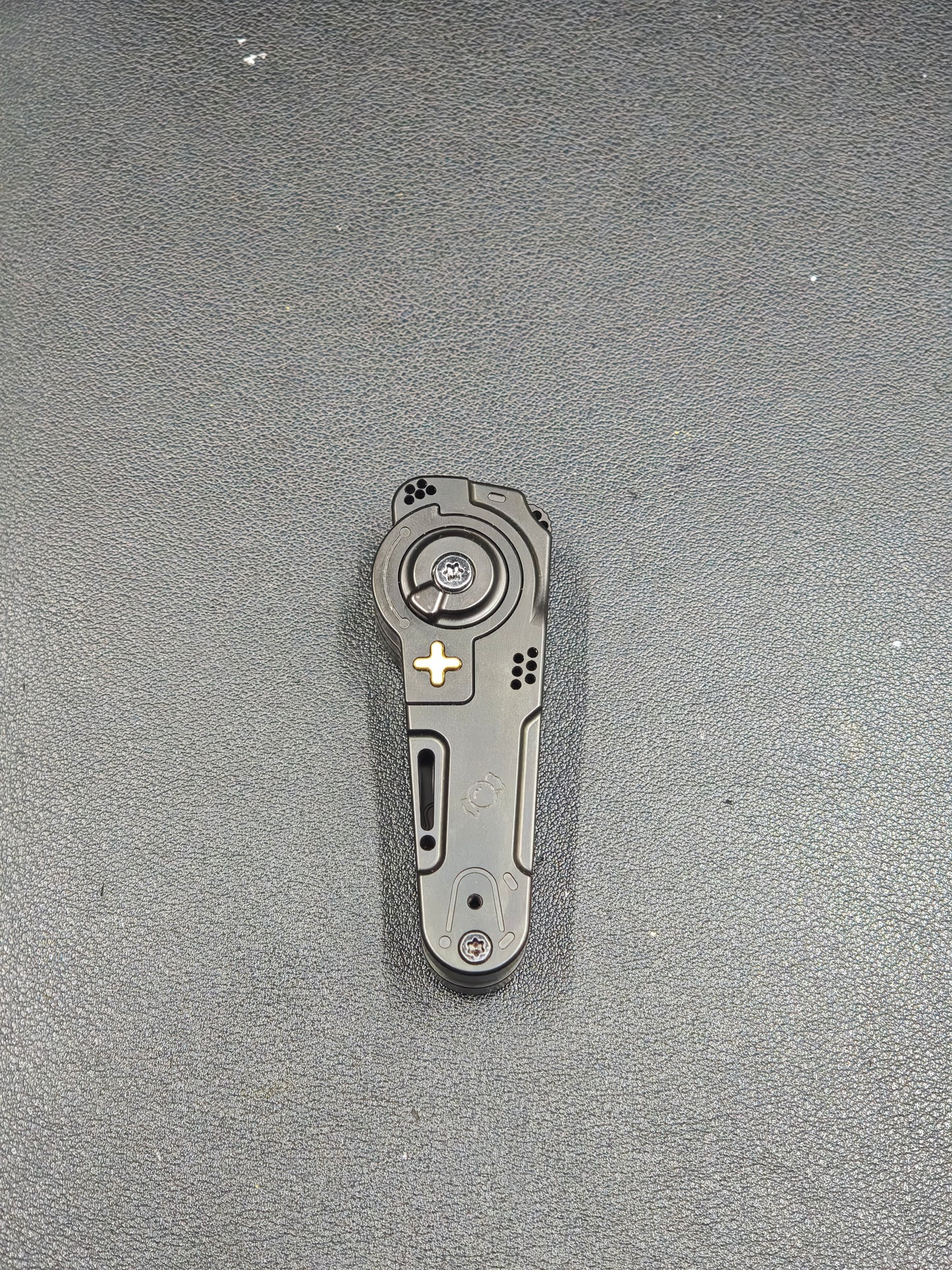 Dimension Slash Pry Bar Titanium