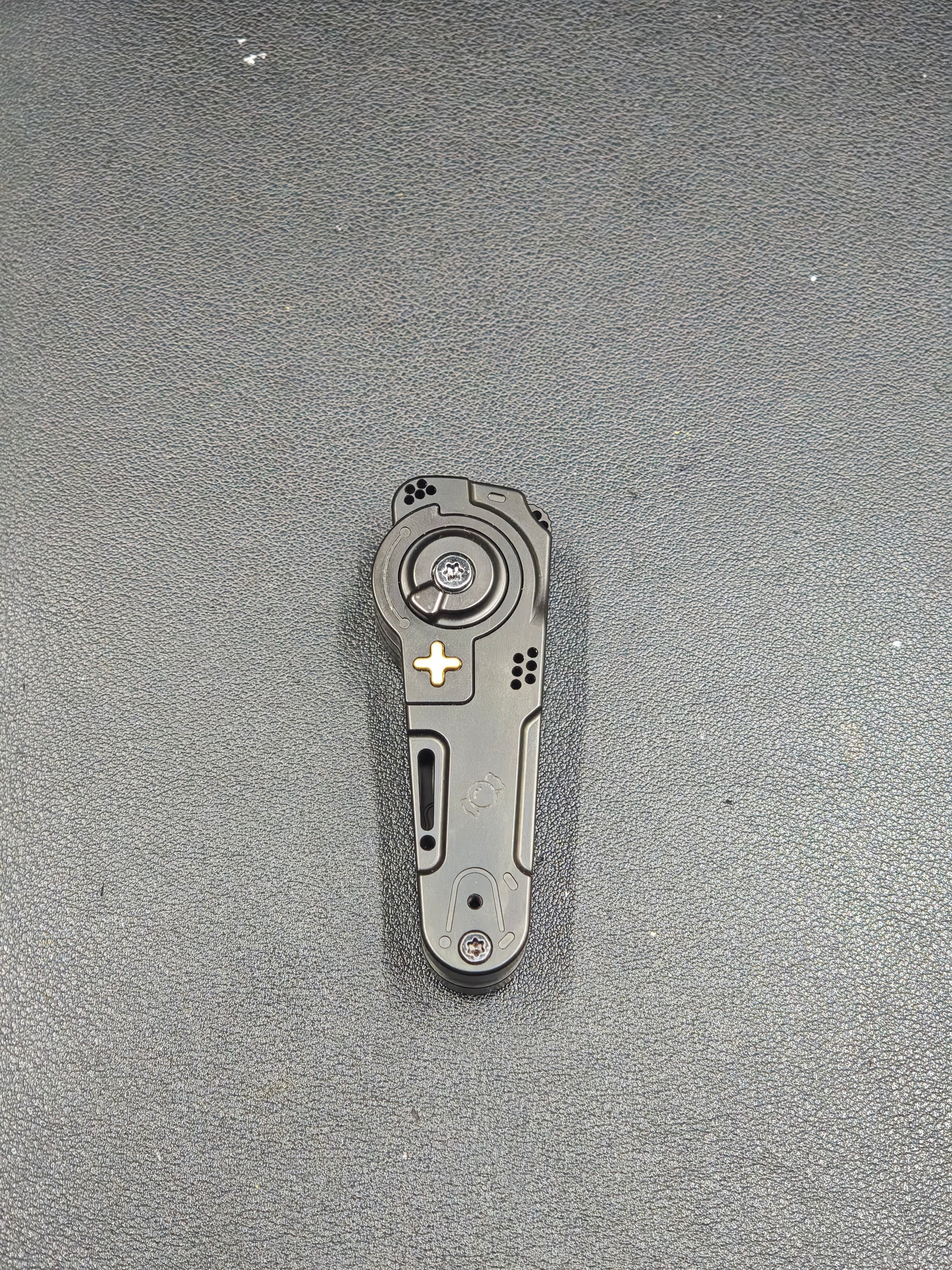 Dimension Slash Pry Bar Titanium