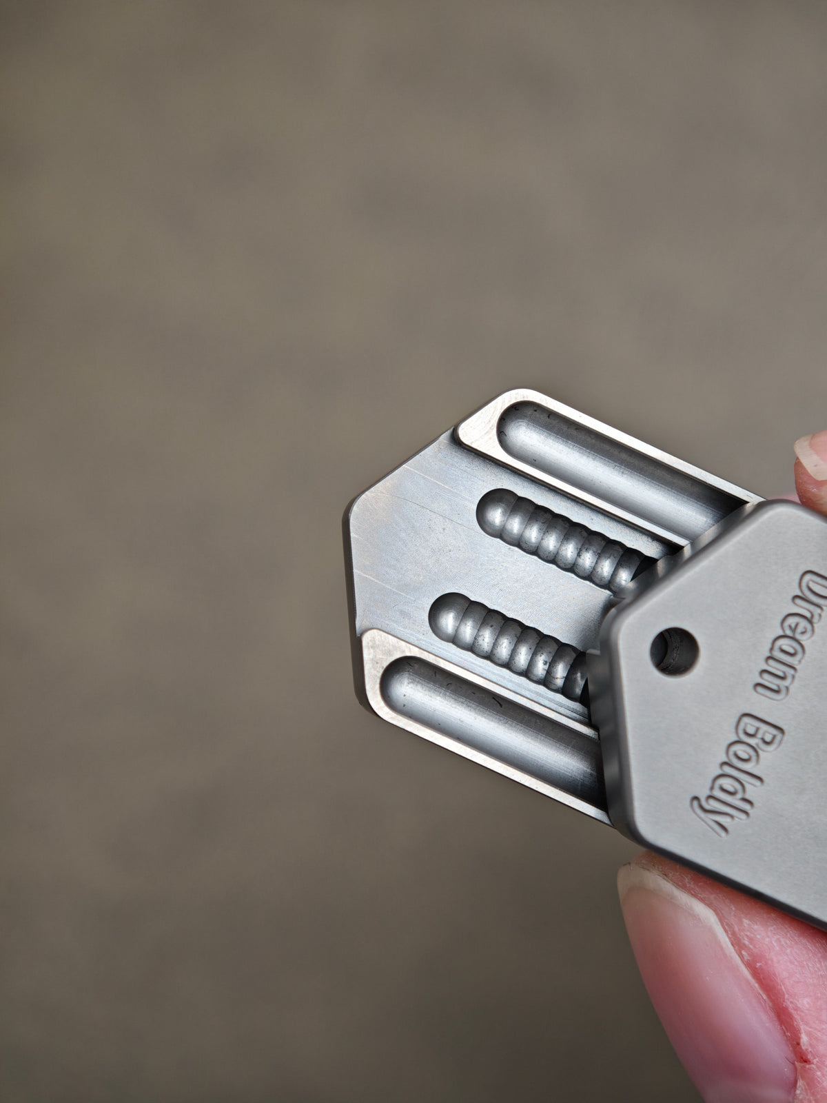 Plane Titanium