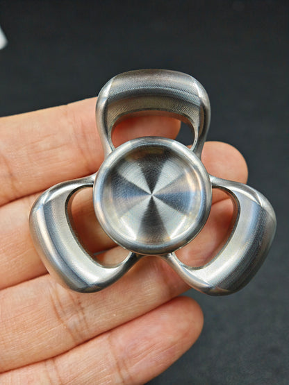 Three-Leaf Horizon Stainless Steel
