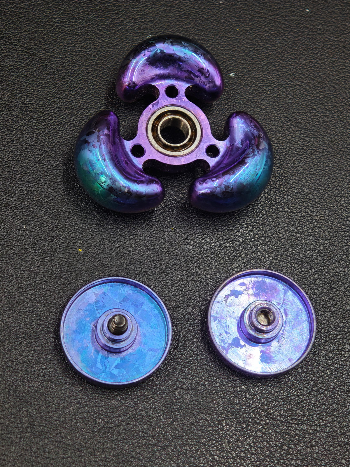 sandan Crystallized Titanium