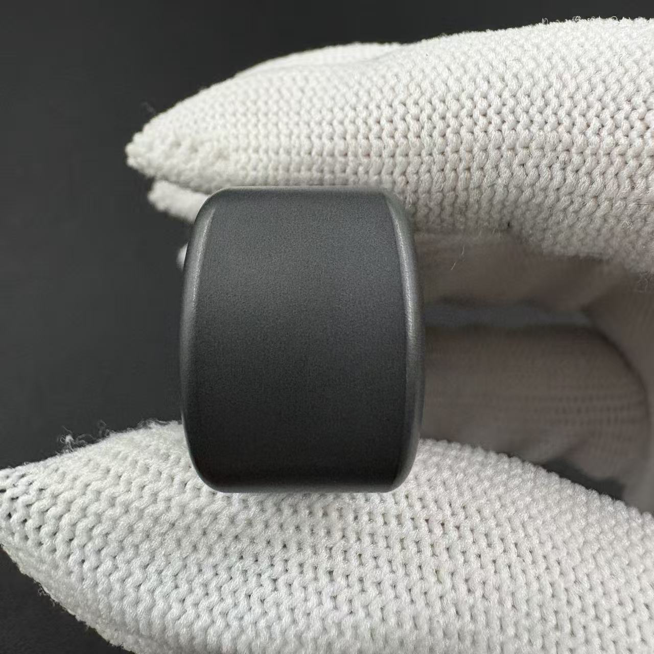 Floating Shadow Pro Zirconium