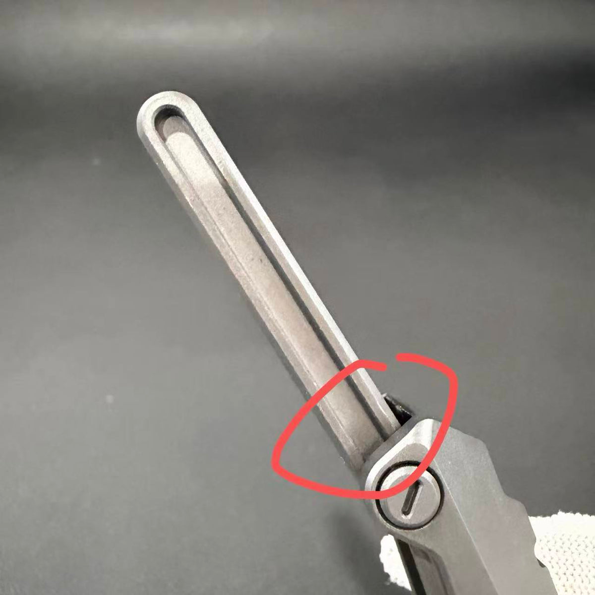 Razor Zirconium