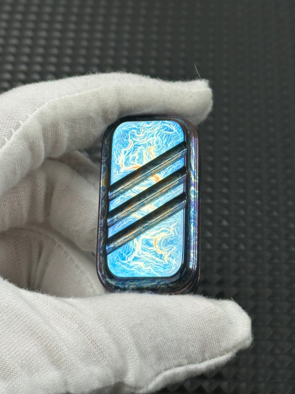 Lucky Candy Titanium