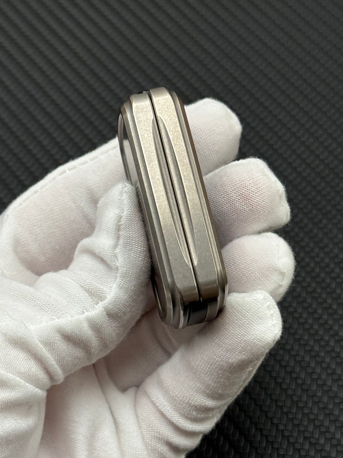 Wormhole Stainless Steel