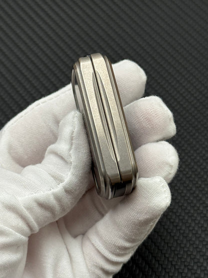 Wormhole Stainless Steel