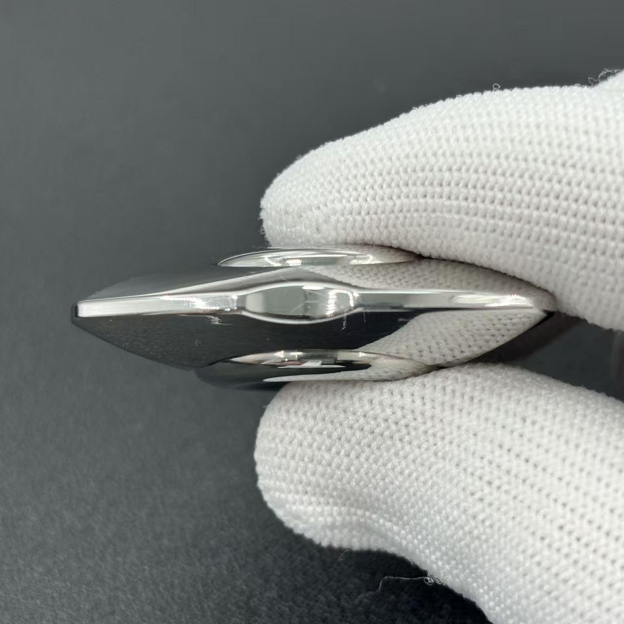 Hourglass S2 Stainless Steel