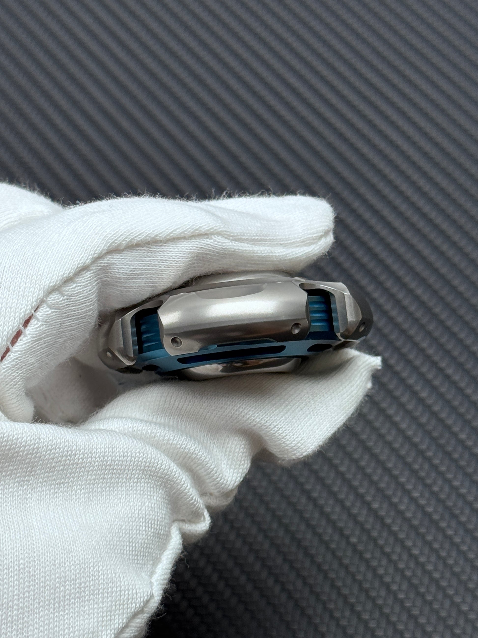 Resonance Titanium Limited Edition