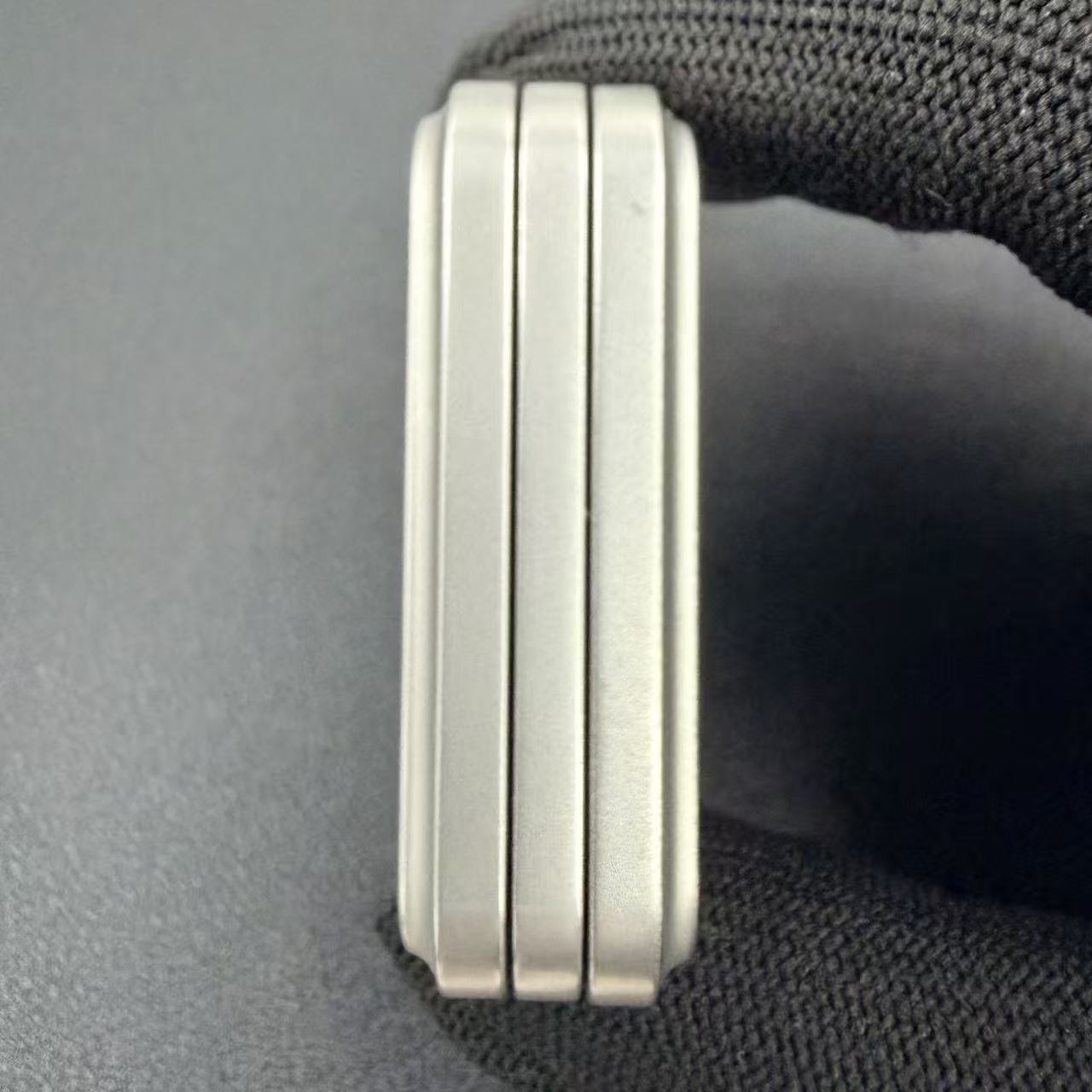 Magnet Feel Stainless Steel Stonewashed