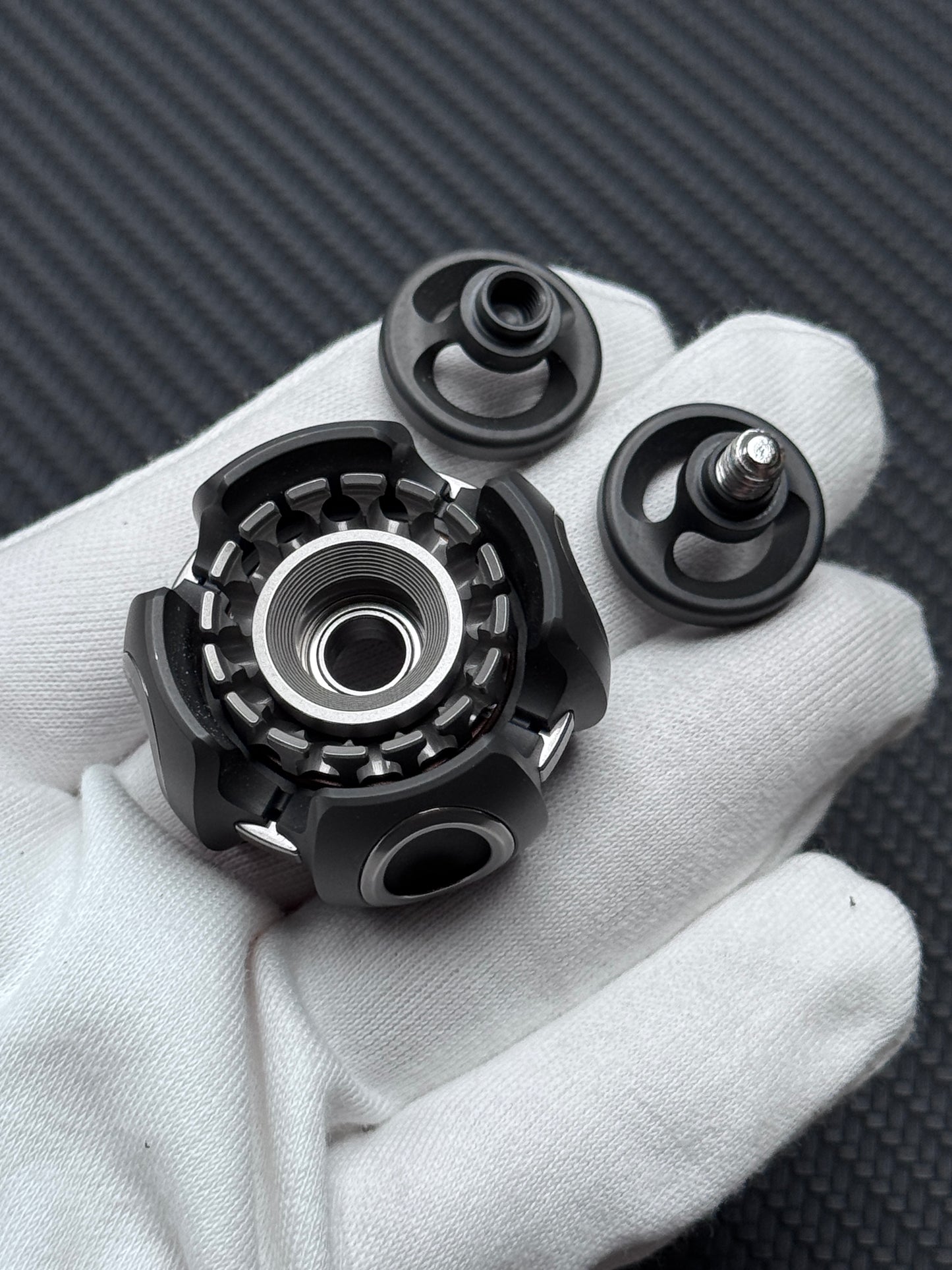 Noiz O Stainless Steel Zirconium