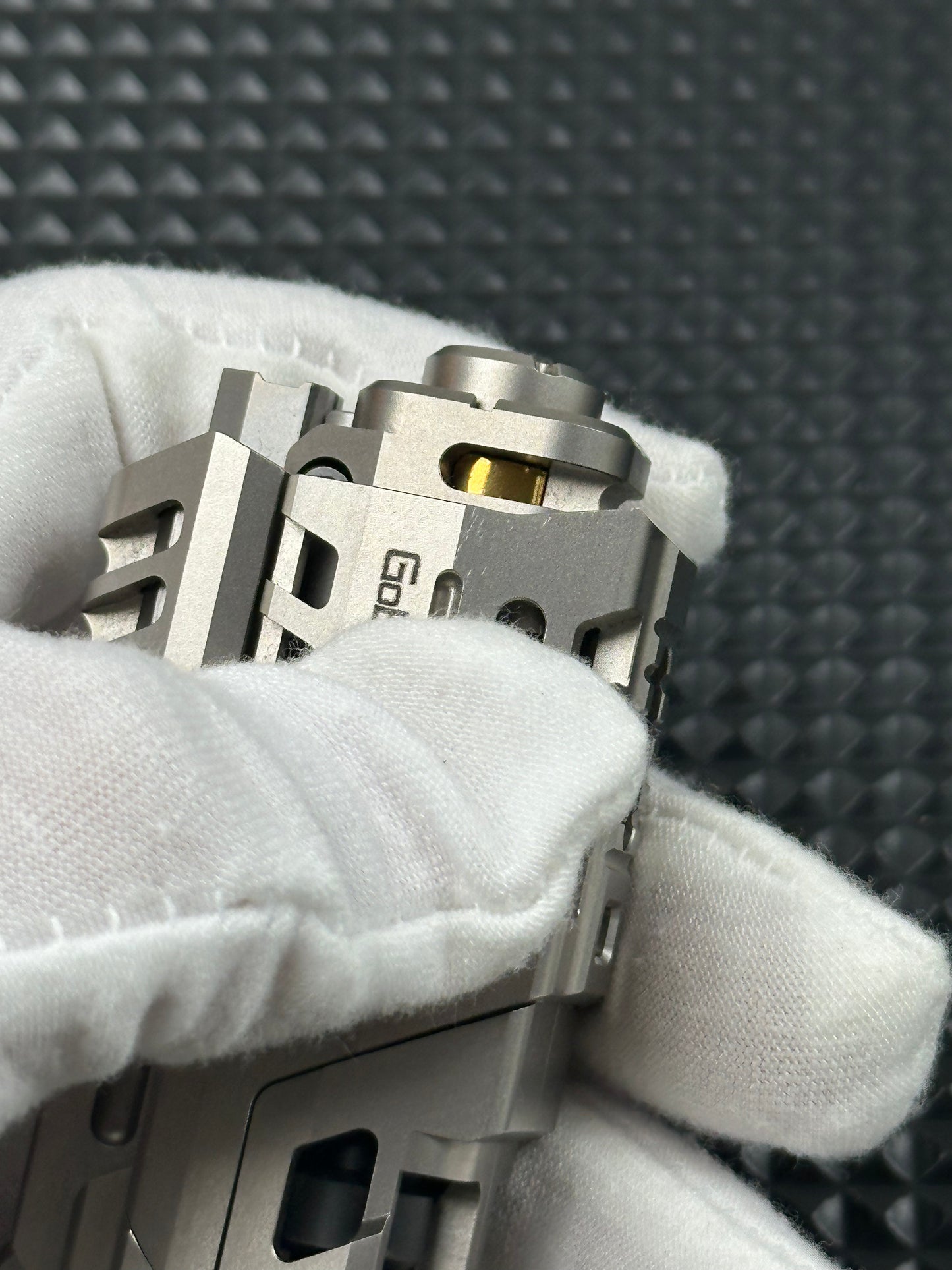 Punnk Titanium