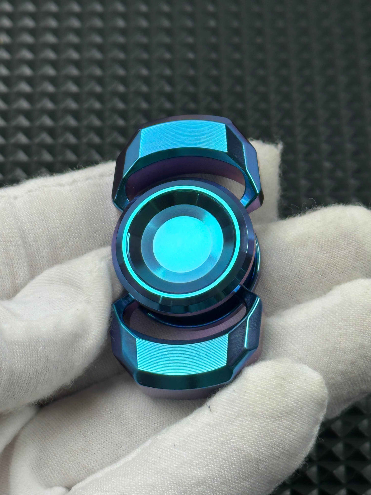 Whisper Duo Zirconium