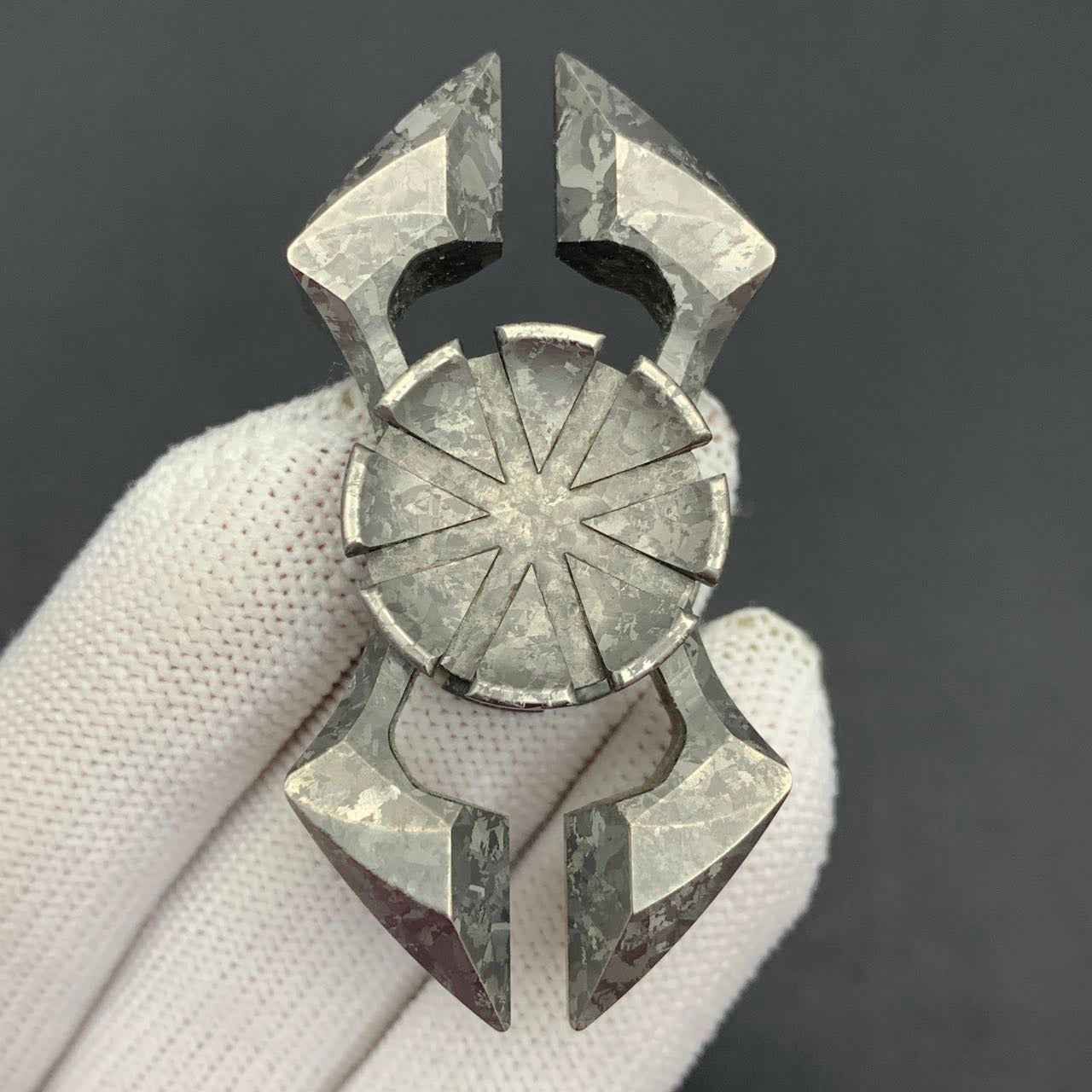 Magic Play Scorpio Crystallized Titanium