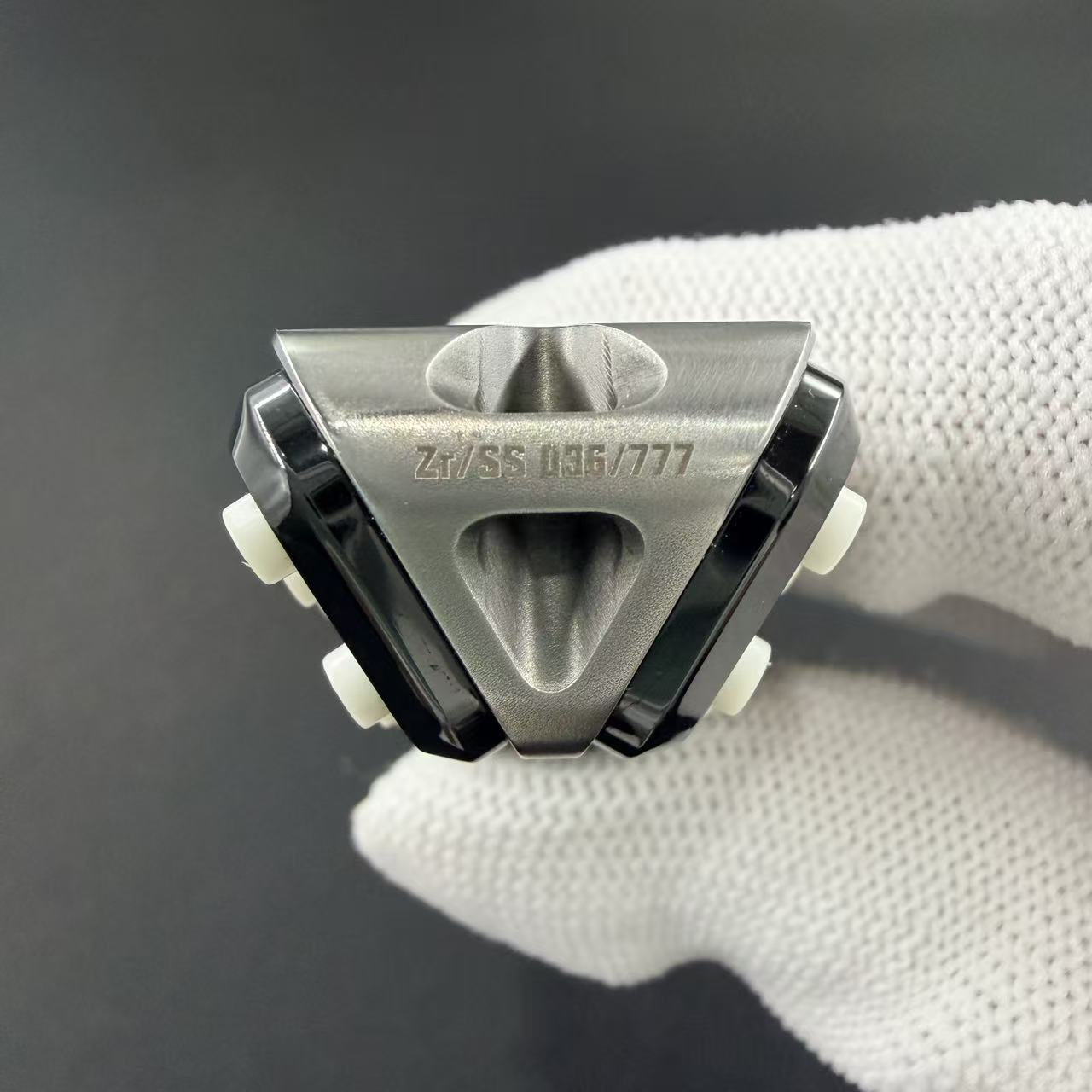 Blast Beetle Press Dome Zirconium