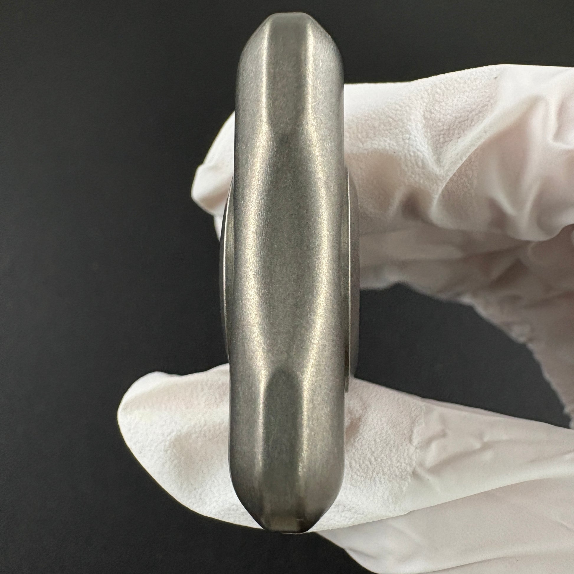 Little Triangle Titanium