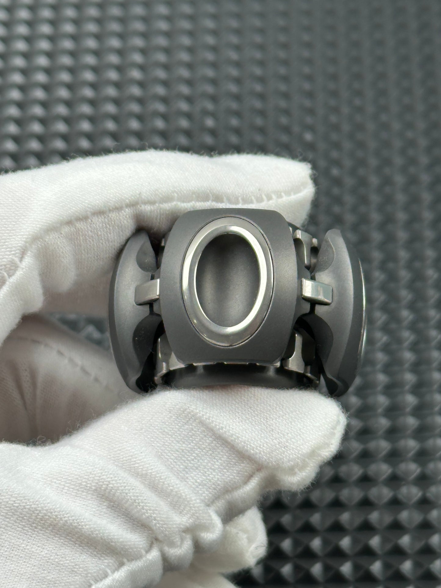 Noiz O Zirconium Limited Edition