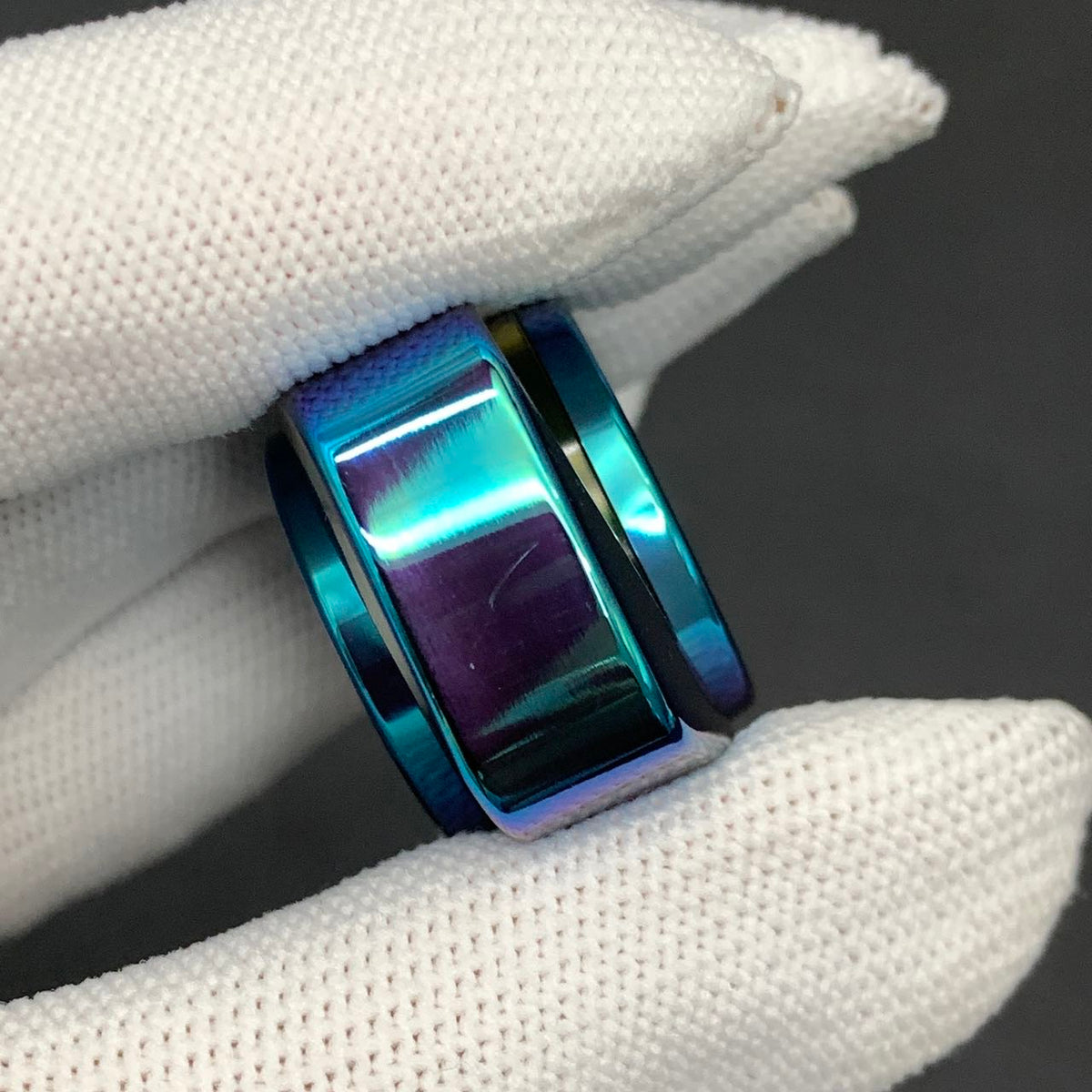 Premium Exquisite Cloud Zirconium Oil Slick