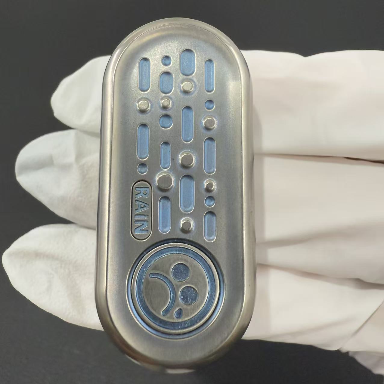 Top B Titanium