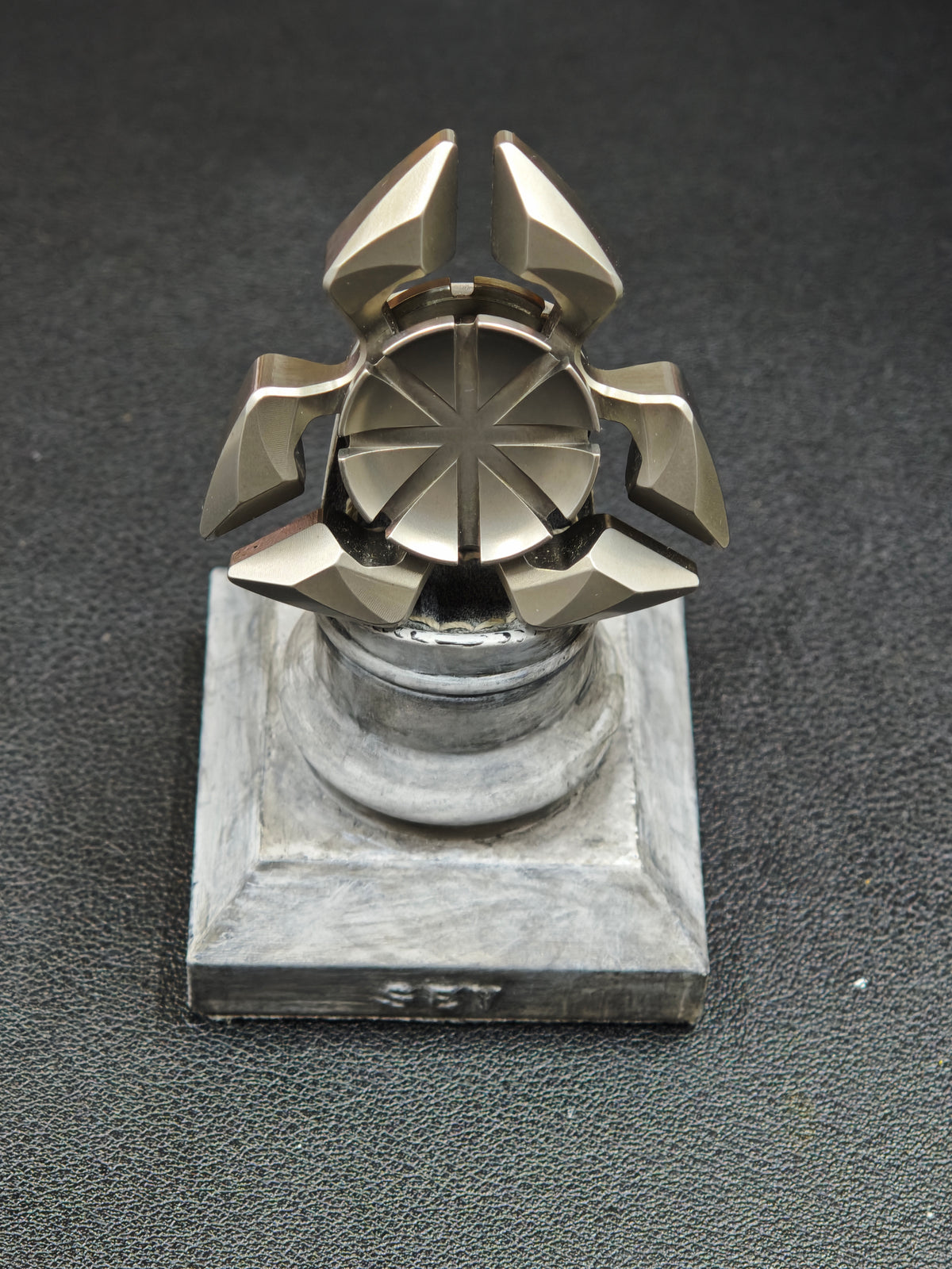 Scorpio Bearing Cap Tungsten