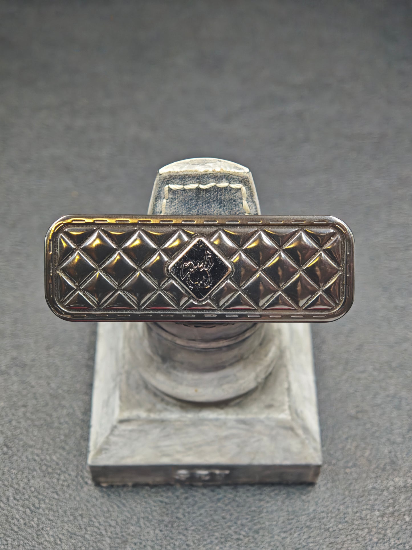 Feng Ling Zirconium