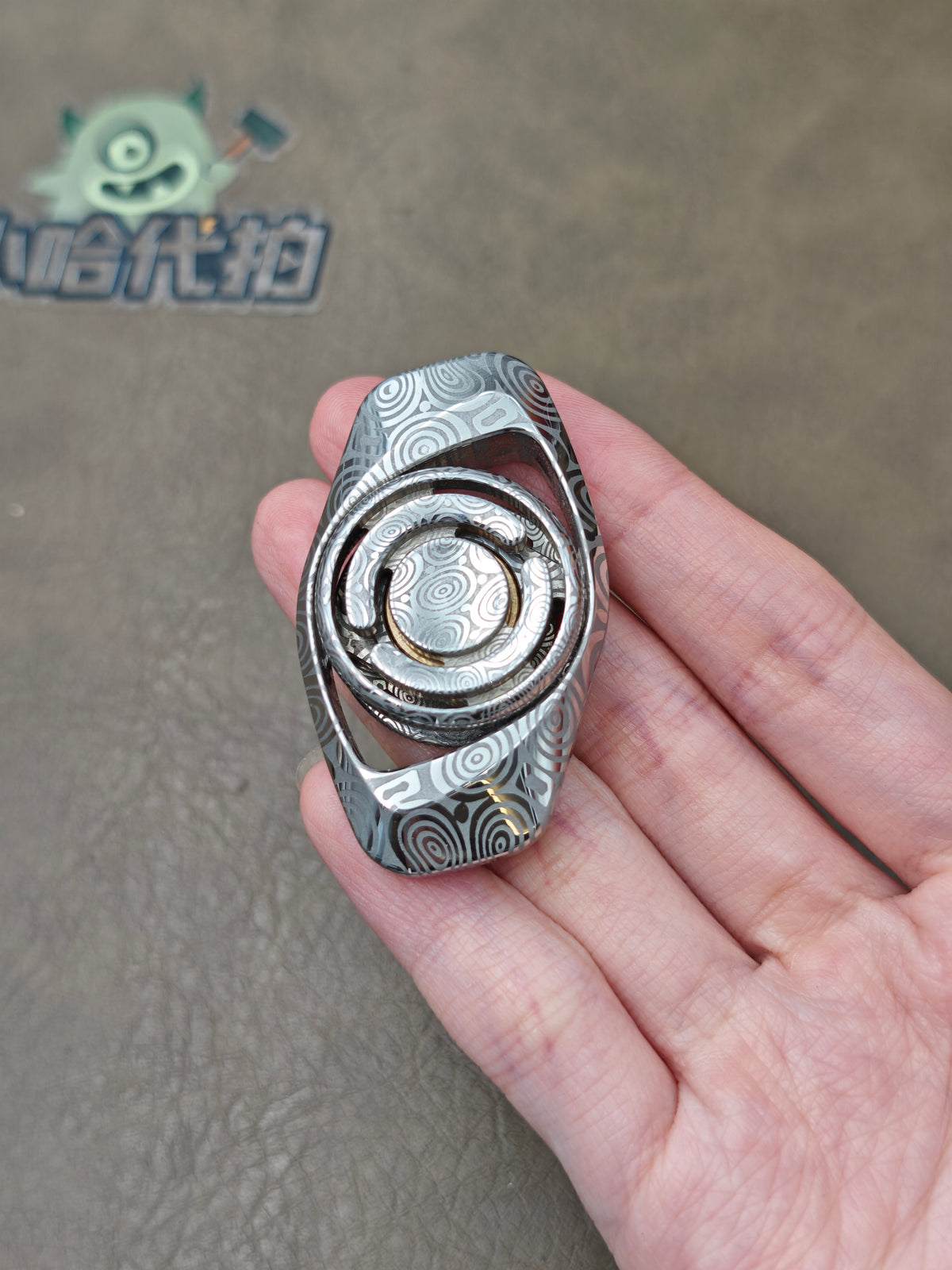 Phantom Dual Leaf Stainless Steel