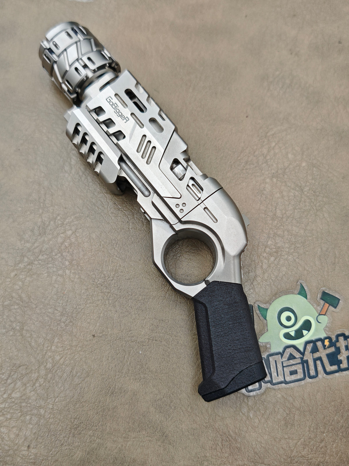 Punnk Titanium