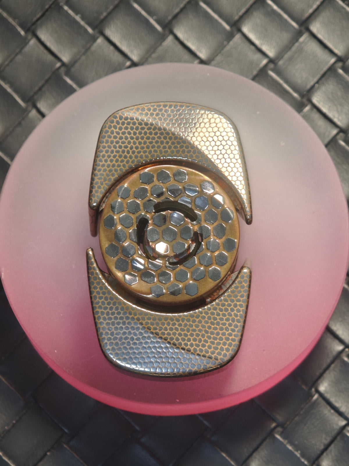 Spinner Superconductor