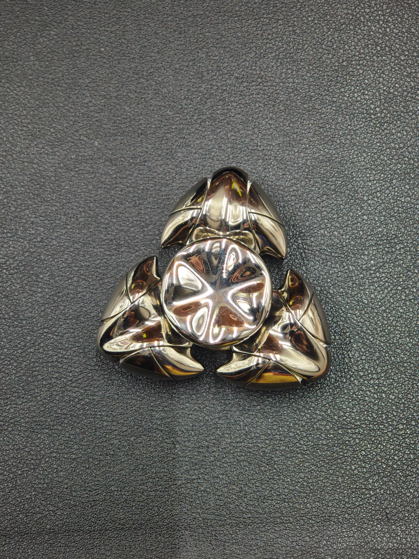 Machinery Squid Titanium