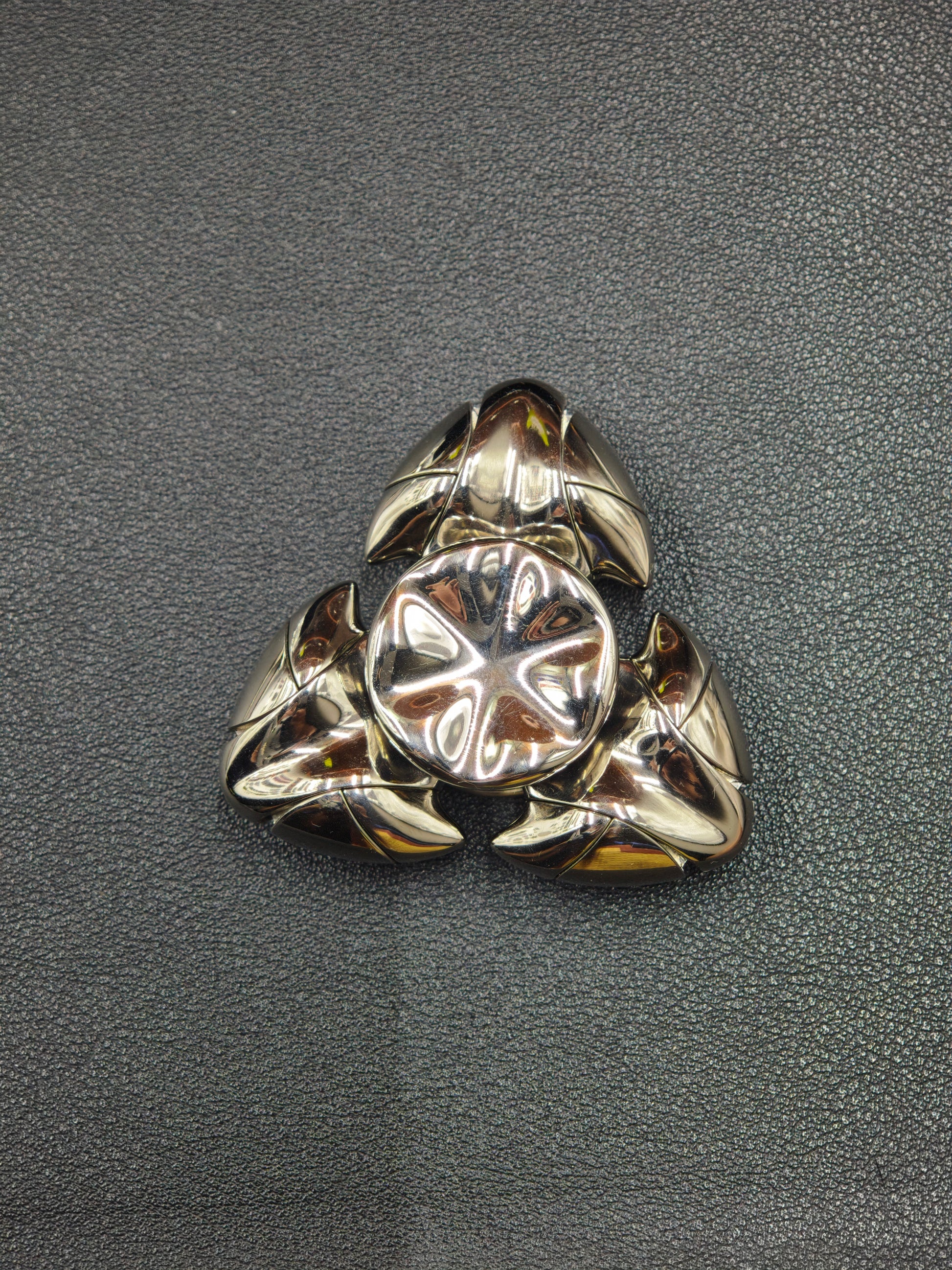 Machinery Squid Titanium