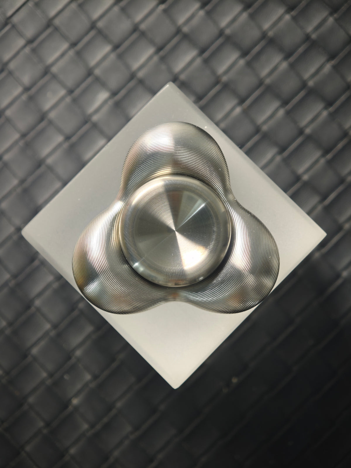 Three-Leaf Cell Stainless Steel
