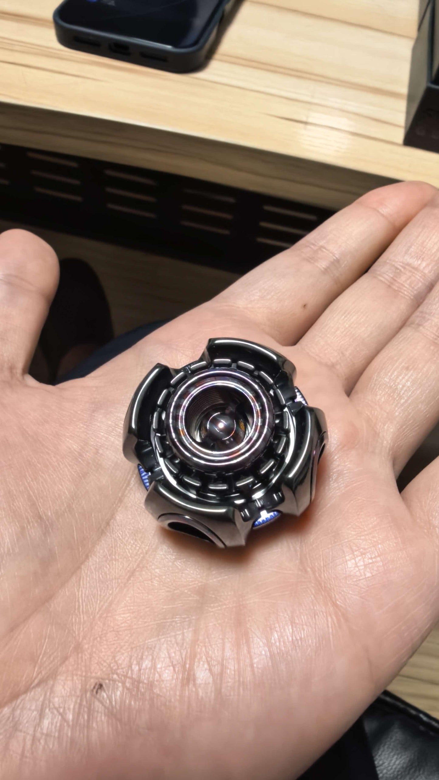 Noiz O Zircuti Zirconium