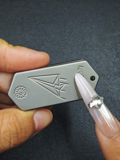 Plane Titanium