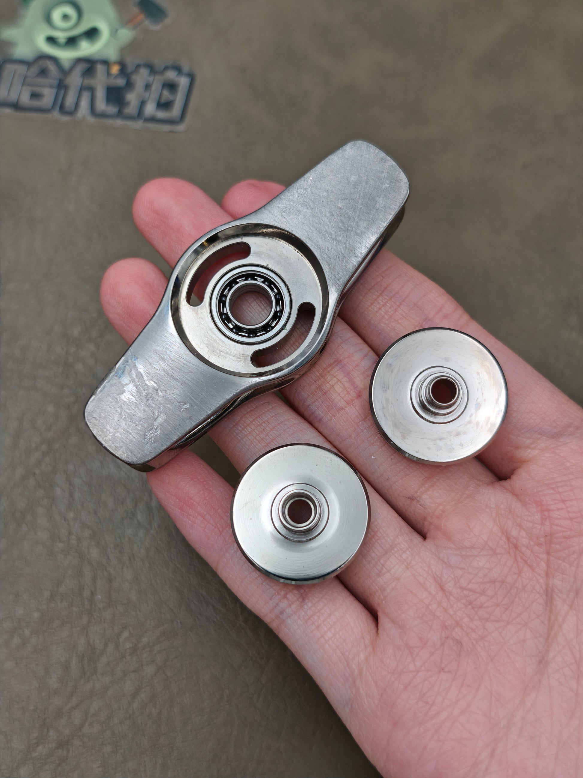 Oumuamua Premium & Buckle Titanium