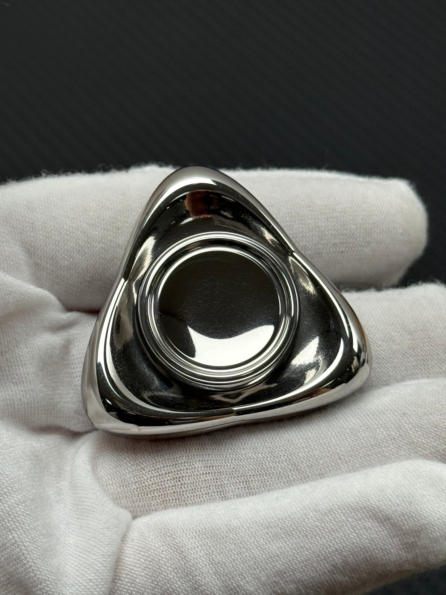 Crossing Stainless Steel Polished