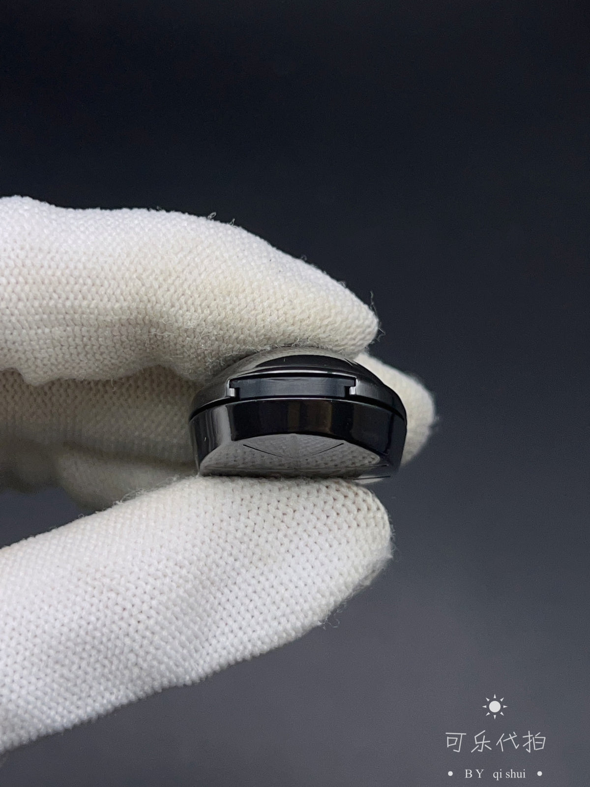 Jingle Beetle Zirconium