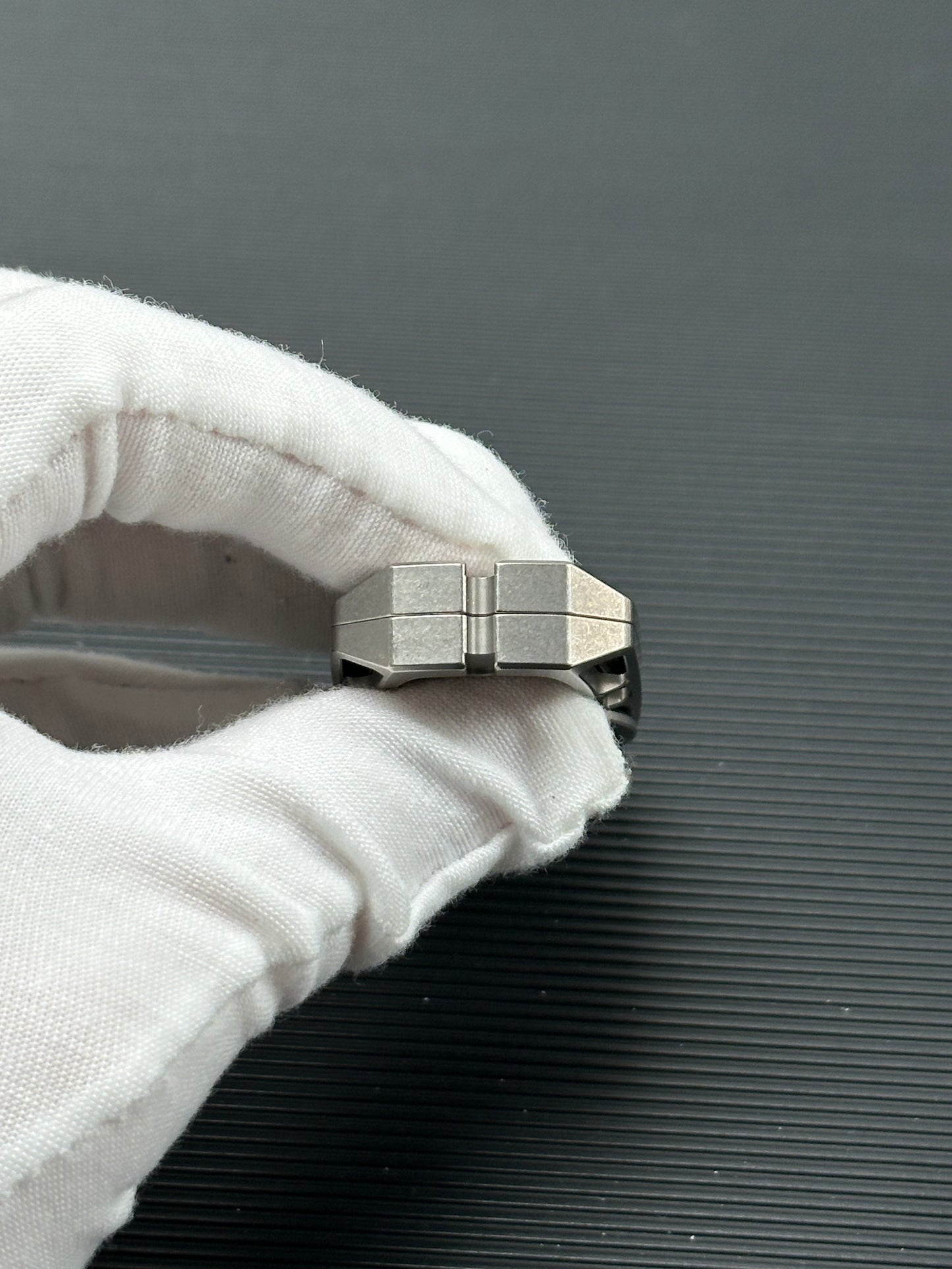 Ling Yin Titanium