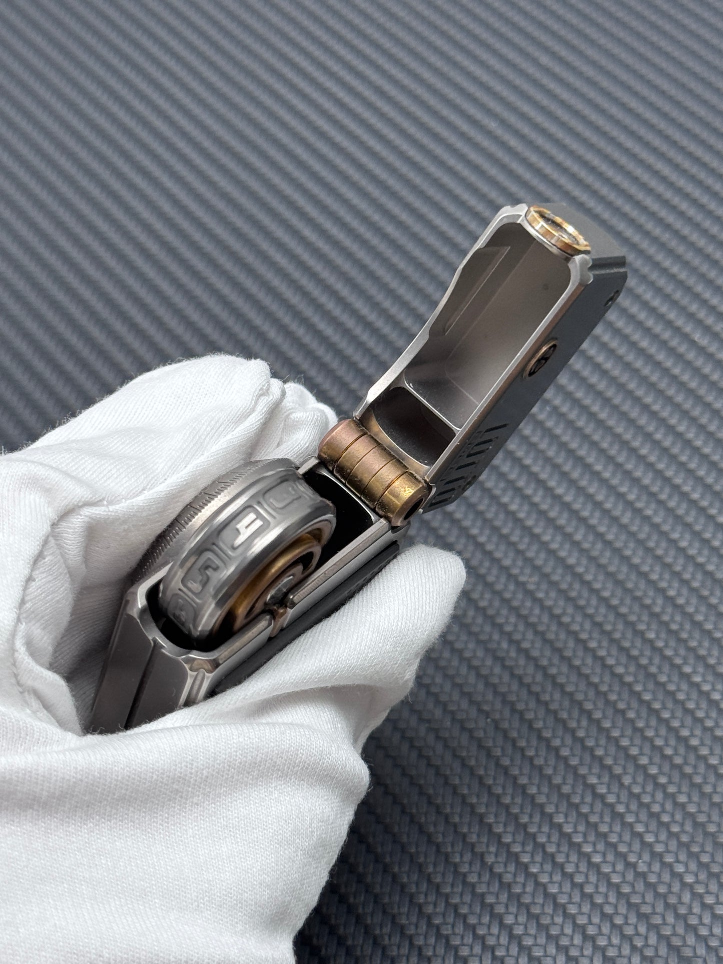 LOTTO Brass Titanium