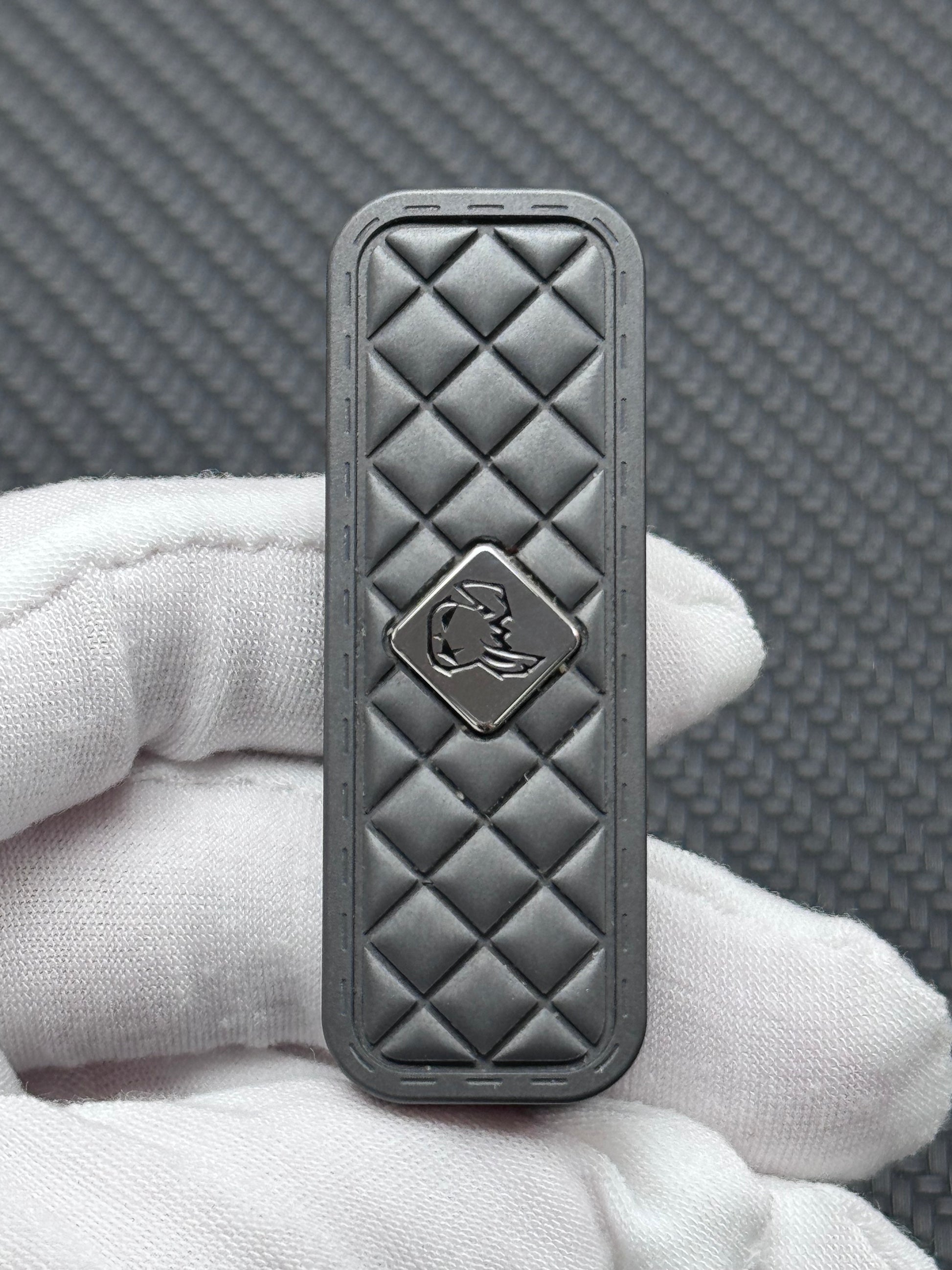 Feng Ling Zirconium