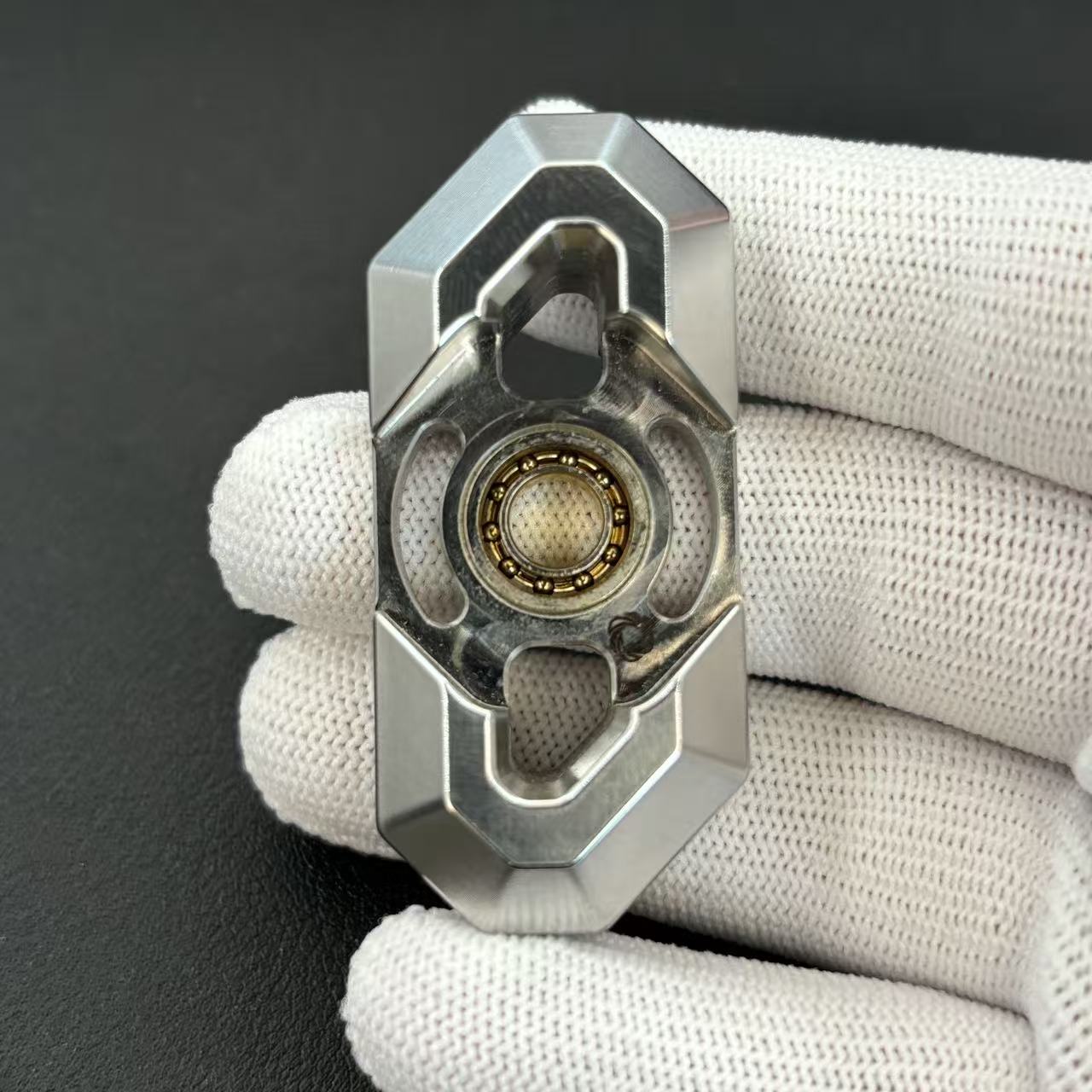 Crystal Twin Leaf Stainless Steel Machine Finished