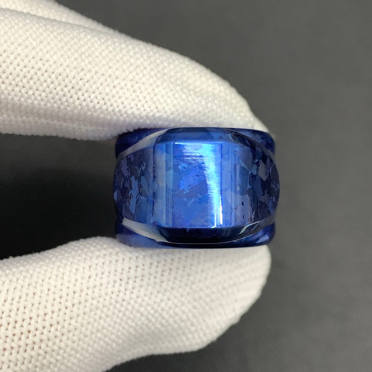 Pan Yixian Crystallized Titanium