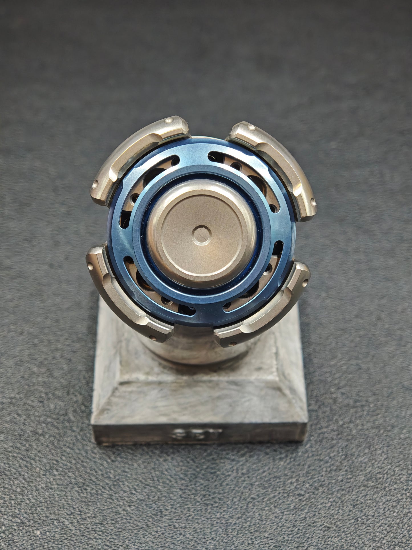 Resonance Titanium