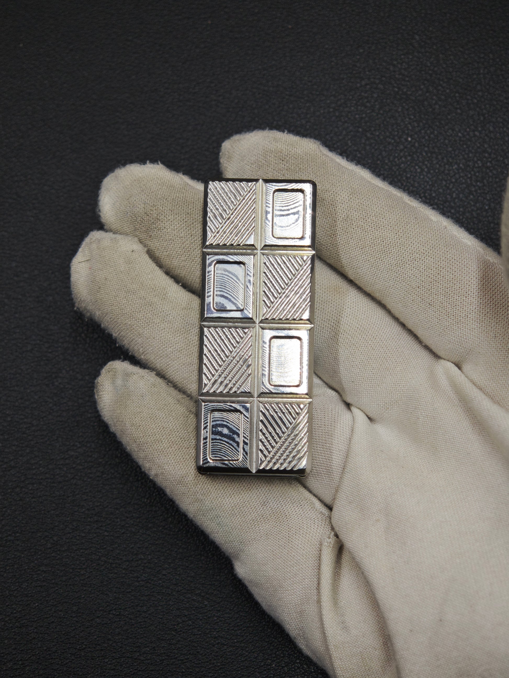 Ultra-Thin Wafer Damasteel
