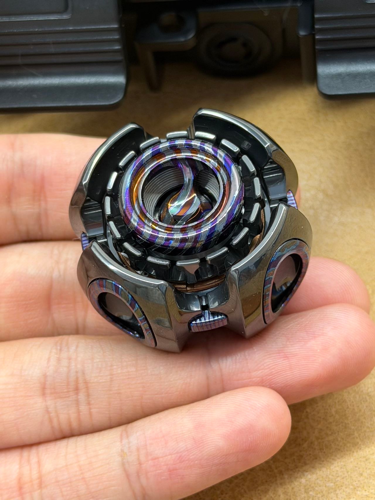 Noiz O Zircuti Zirconium