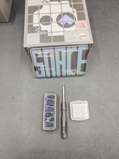 Snake Zirconium