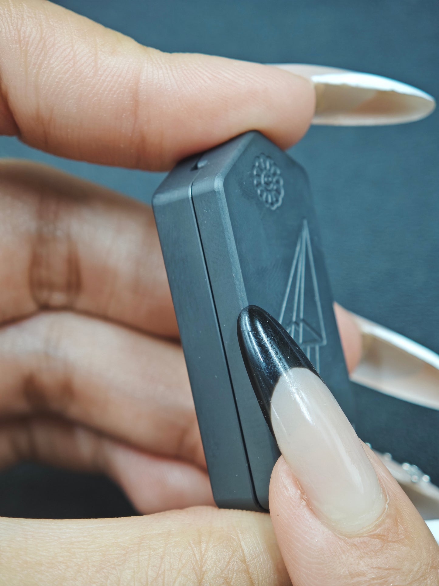 Plane Zirconium