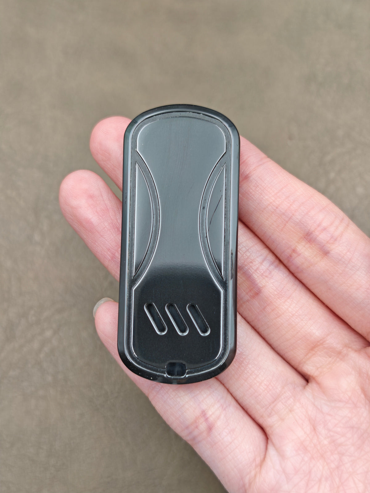 Ji Li Zirconium